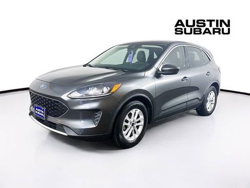 Used 2020 Ford Escape SE image 3