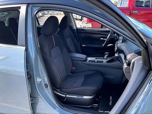 Certified 2025 Nissan Sentra SR w/ Midnight Edition FWD image 28