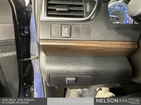 Used 2015 Toyota Camry XLE image 42