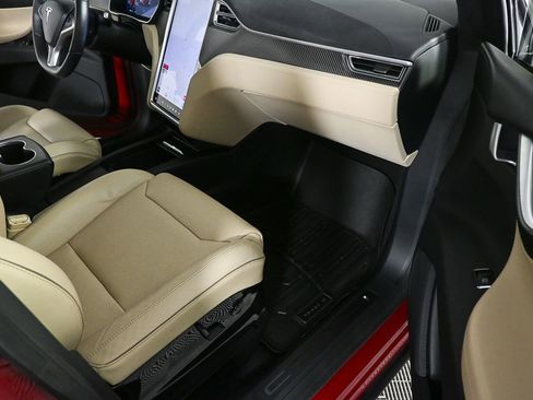 Used 2016 Tesla Model X Performance image 20