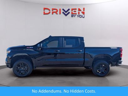 New 2026 Chevrolet Silverado 1500 Custom Trail Boss w/ Turbomax Blackout Package