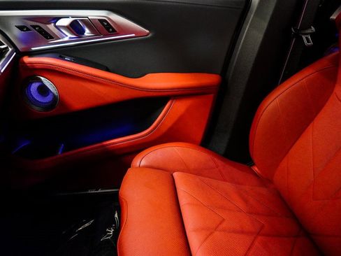 Used 2023 BMW XM w/ M Driver's Package image 34