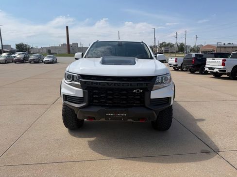 Used 2022 Chevrolet Colorado ZR2 w/ ZR2 Dusk Special Edition AWD/4WD image 6