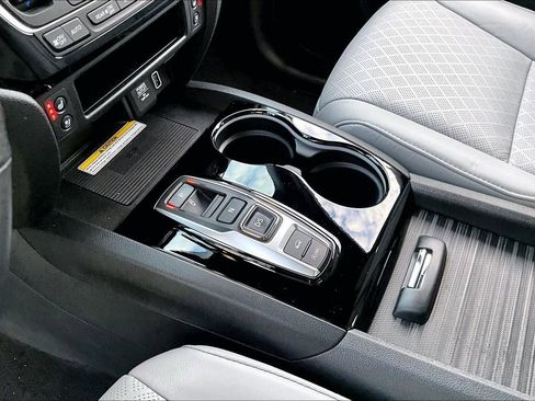 Used 2023 Honda Passport Elite image 15