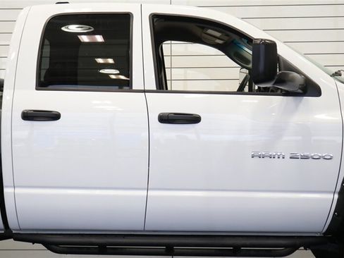 Used 2004 Dodge Ram 2500 Truck SLT AWD/4WD image 39