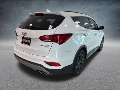 Used 2017 Hyundai Santa Fe Sport FWD image 7