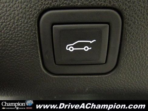 Certified 2024 Chevrolet Tahoe Z71 w/ Off-Road Capability Package image 16