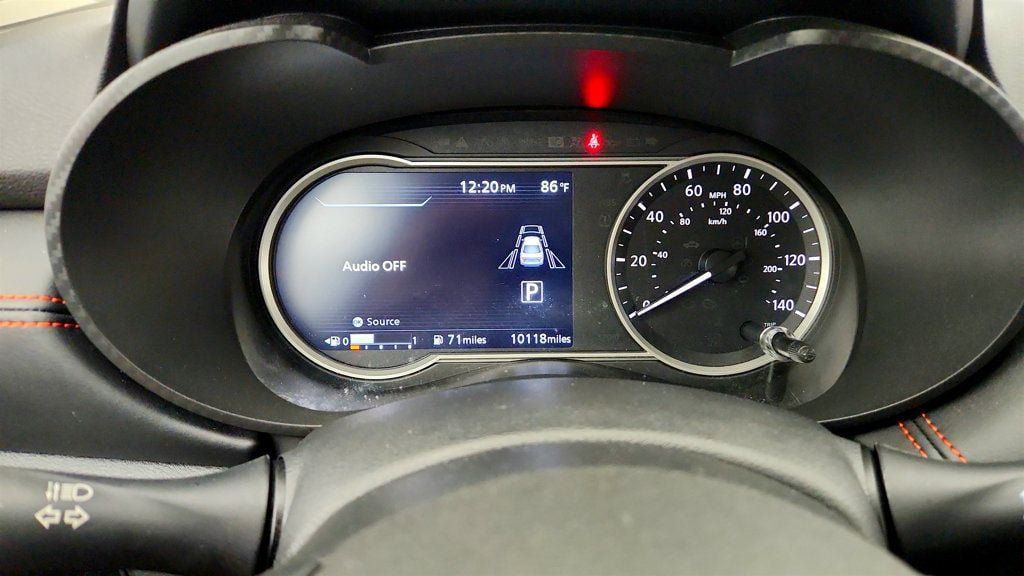 Used 2025 Nissan Versa SR w/ Trunk Package FWD image 14