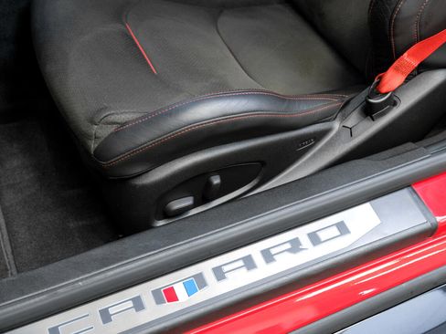 Used 2017 Chevrolet Camaro ZL1 image 27
