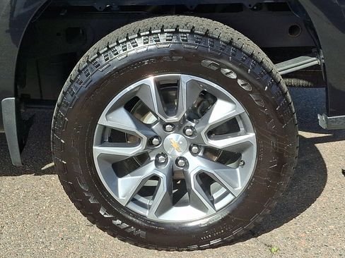Used 2025 Chevrolet Silverado 1500 LT AWD/4WD image 7