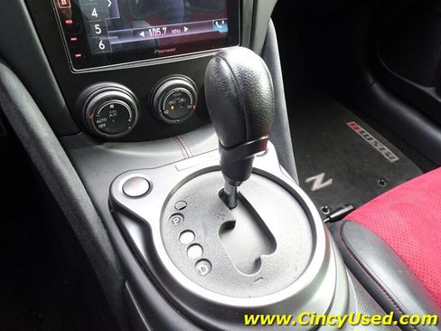 Used 2016 Nissan 370Z NISMO RWD image 16