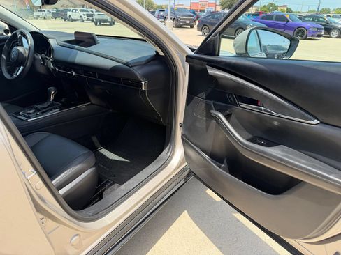 Used 2024 MAZDA CX-30 AWD 2.5 S w/ Preferred Package image 8