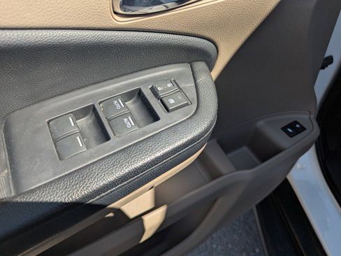 Used 2017 Honda Pilot Elite image 10