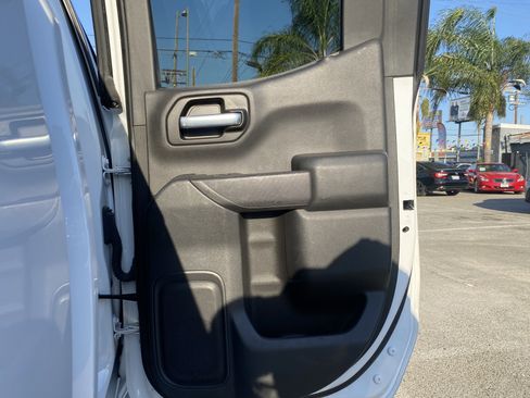 Used 2020 Chevrolet Silverado 1500 Custom w/ Custom Value Package RWD image 21