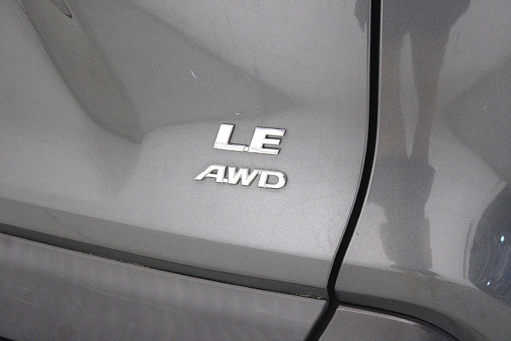 Used 2020 Toyota RAV4 LE w/ All Weather Liner Package AWD/4WD image 36