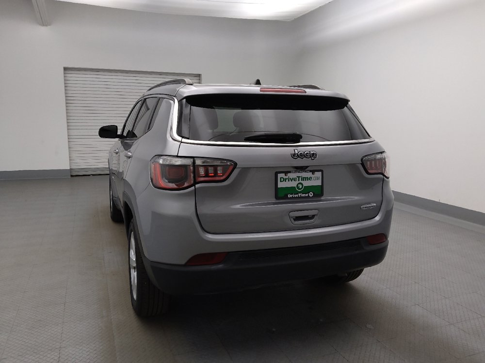 Used 2020 Jeep Compass Latitude w/ Cold Weather Group AWD/4WD image 6