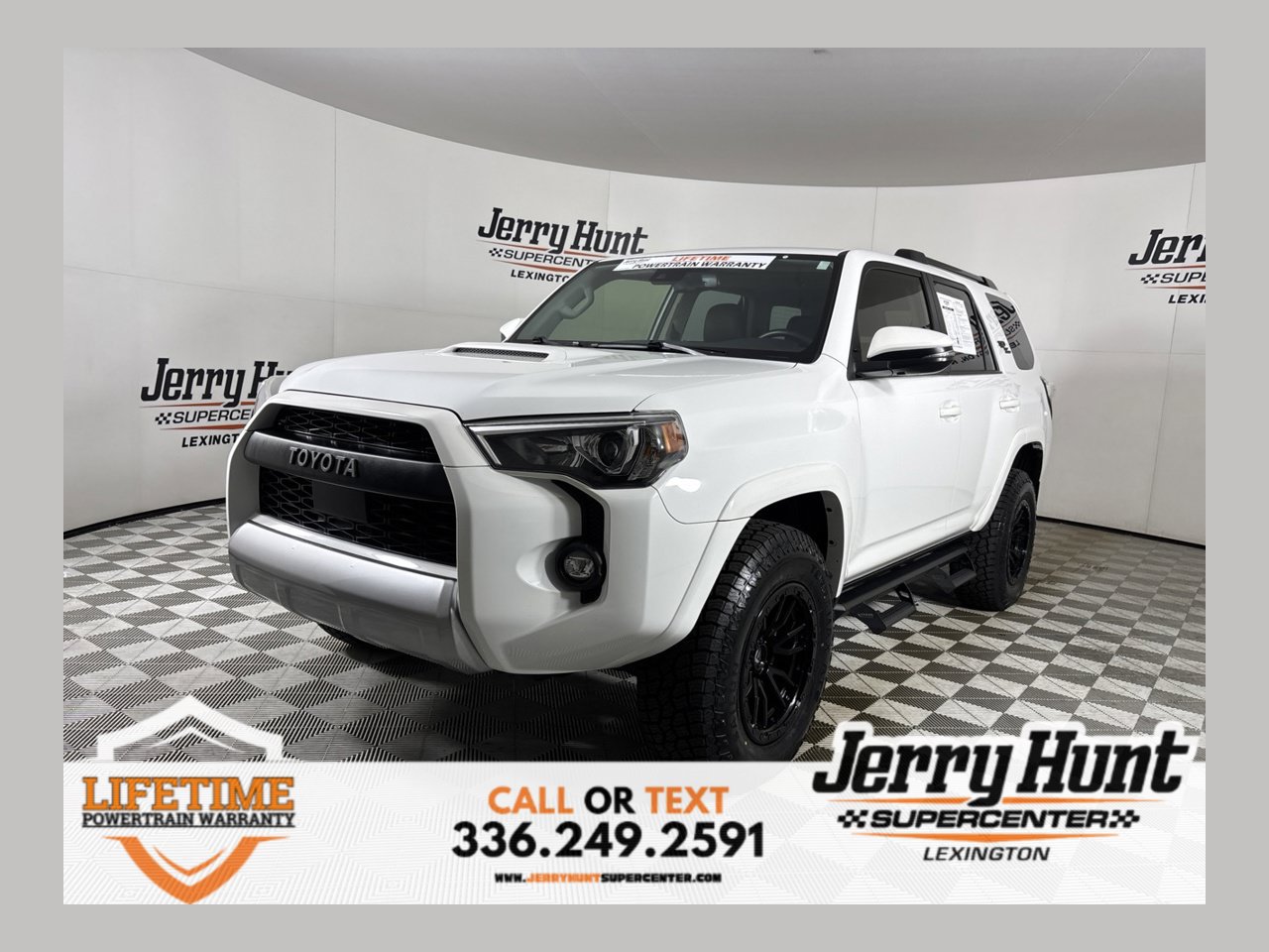 Used 2024 Toyota 4Runner TRD Off-Road Premium w/ Moonroof Package AWD/4WD image 1