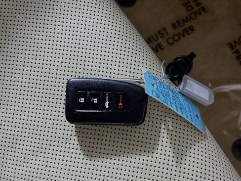 Used 2013 Lexus ES 300h image 36