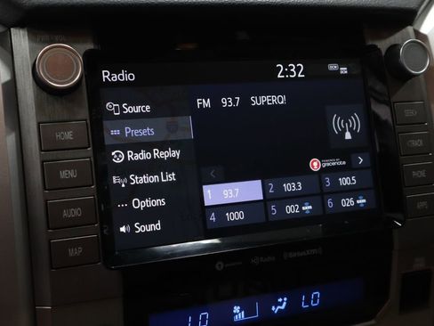 Used 2020 Toyota Tundra Limited w/ Limited Premium Package AWD/4WD image 4
