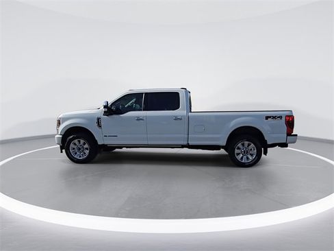 Used 2022 Ford F250 Platinum w/ FX4 Off-Road Package image 5