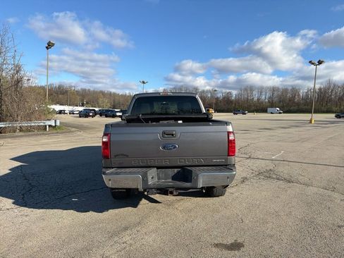 Used 2014 Ford F250 XLT w/ XLT Premium Package image 4