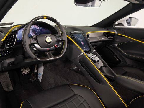 Certified 2026 Ferrari Roma Spider RWD image 21