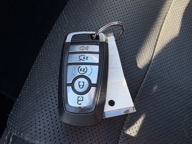 Used 2020 Ford Mustang Premium RWD image 28