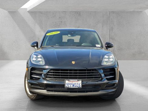 Used 2020 Porsche Macan w/ Premium Package image 2