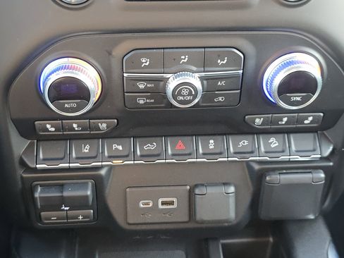 Used 2022 GMC Sierra 2500 Denali image 23