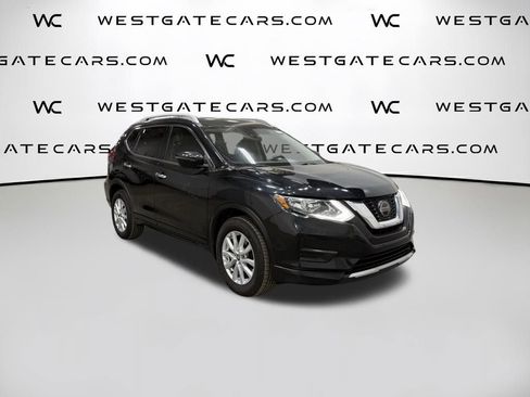 Used 2019 Nissan Rogue SV image 4