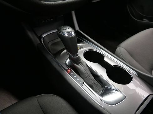 Used 2020 Chevrolet Malibu LT image 34