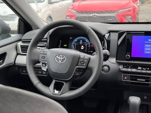 New 2026 Toyota Camry LE image 7