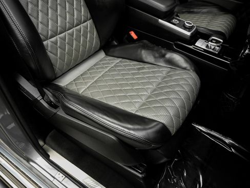 Used 2015 Mercedes-Benz G 63 AMG 4MATIC image 39
