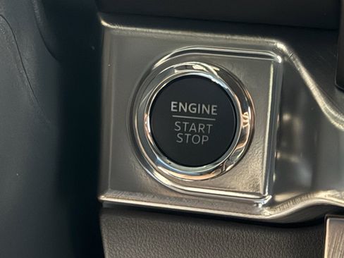 New 2026 Ford F150 King Ranch w/ Equipment Group 601A High image 13