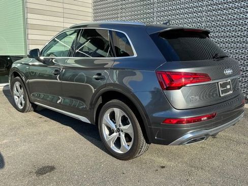 Certified 2023 Audi Q5 2.0T Premium Plus w/ Premium Plus Package image 3