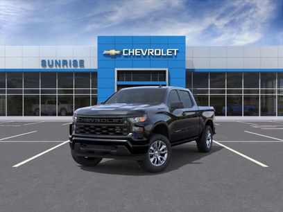 New 2026 Chevrolet Silverado 1500 Custom w/ LPO, Dark Essentials Package