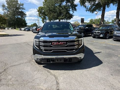 Used 2023 GMC Sierra 1500 SLT w/ SLT Premium Plus Package AWD/4WD image 14