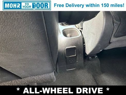 Used 2021 Chevrolet Trax LT AWD/4WD image 42