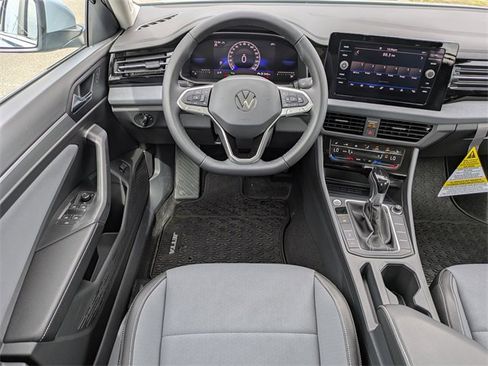 New 2026 Volkswagen Jetta SE image 15