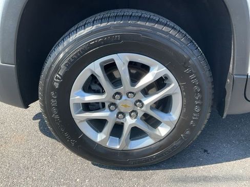 Used 2022 Chevrolet Traverse LS w/ LPO, Floor Liner Package image 9