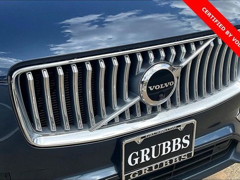 Certified 2023 Volvo XC90 B6 Plus image 37