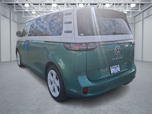 New 2025 Volkswagen ID. Buzz 1st Edition image 3