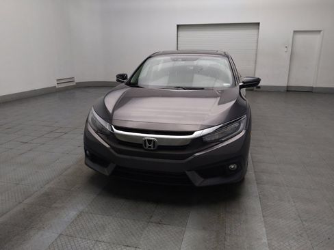 Used 2018 Honda Civic Touring image 15