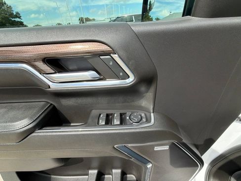 Used 2024 Chevrolet Silverado 1500 RST w/ Redline Edition AWD/4WD image 37