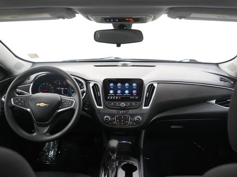 Used 2021 Chevrolet Malibu LT FWD image 13