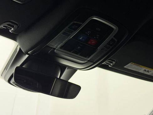 Used 2022 RAM 1500 Limited w/ Body-Colour Bumper Group AWD/4WD image 31