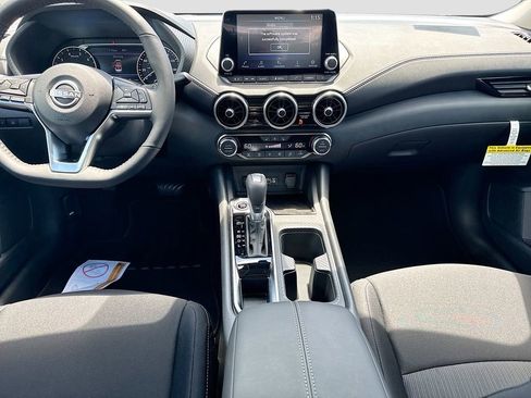 Used 2025 Nissan Sentra SV w/ All-Weather Package image 18