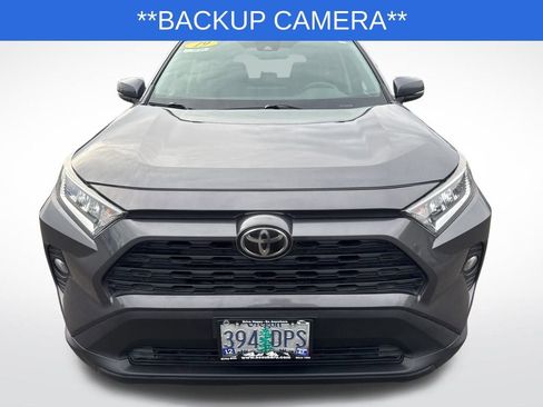 Used 2019 Toyota RAV4 XLE image 2
