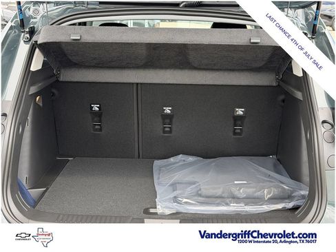 Used 2026 Chevrolet Trax LT w/ Driver Confidence Package FWD image 30