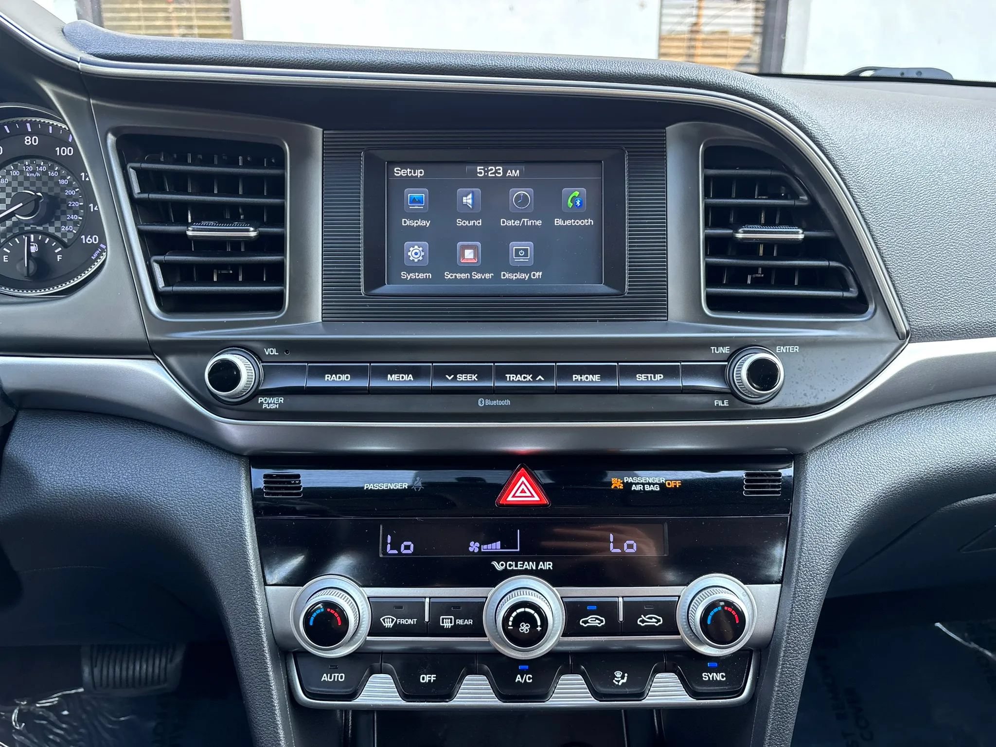 Used 2020 Hyundai Elantra SE w/ Cargo Package (C1) FWD image 28
